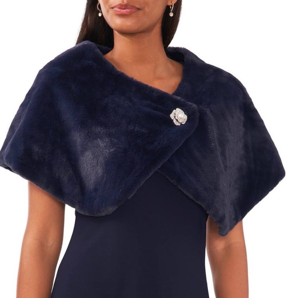 Faux Fur Shawl with decorative brooch